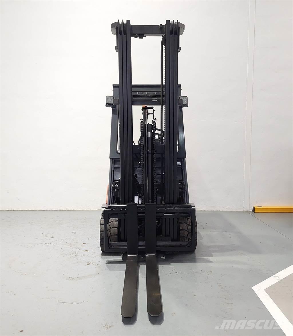 Toyota 7FBMF30 Elektrostapler