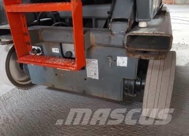 SkyJack SJ III 4726 Scheren-Arbeitsbühnen