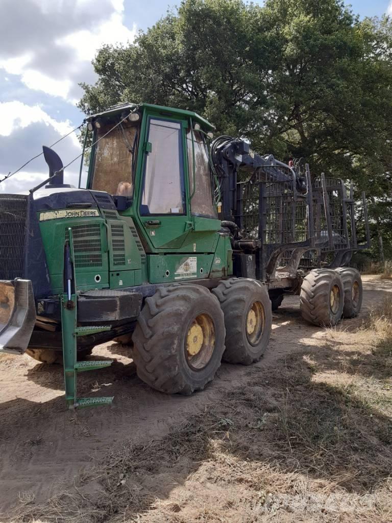 John Deere 1210 G Forwarder