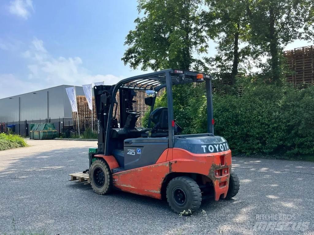 Toyota 8FBMT40 Elektrostapler