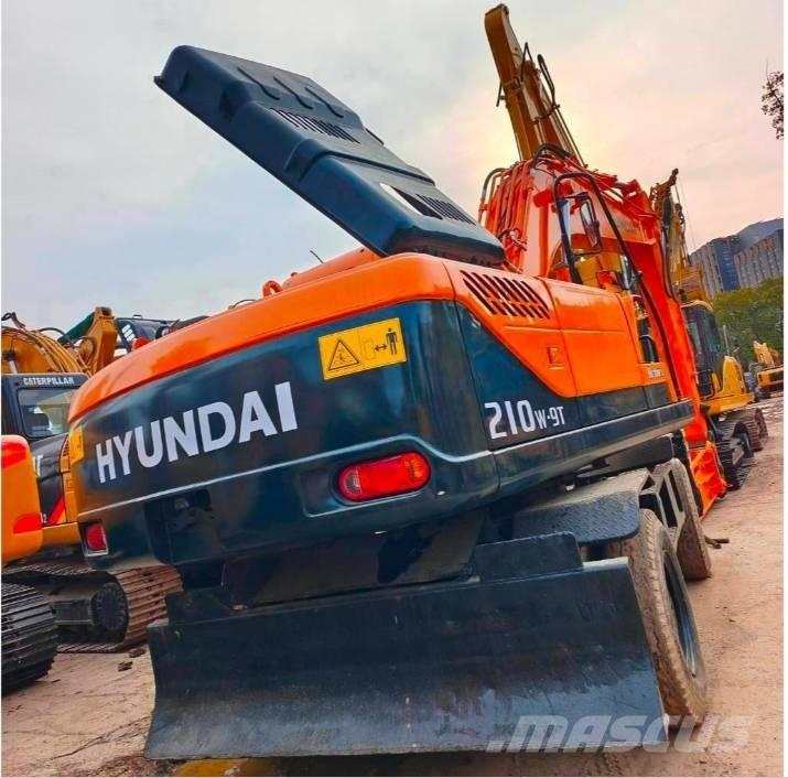 Hyundai 210W-9 Mobilbagger