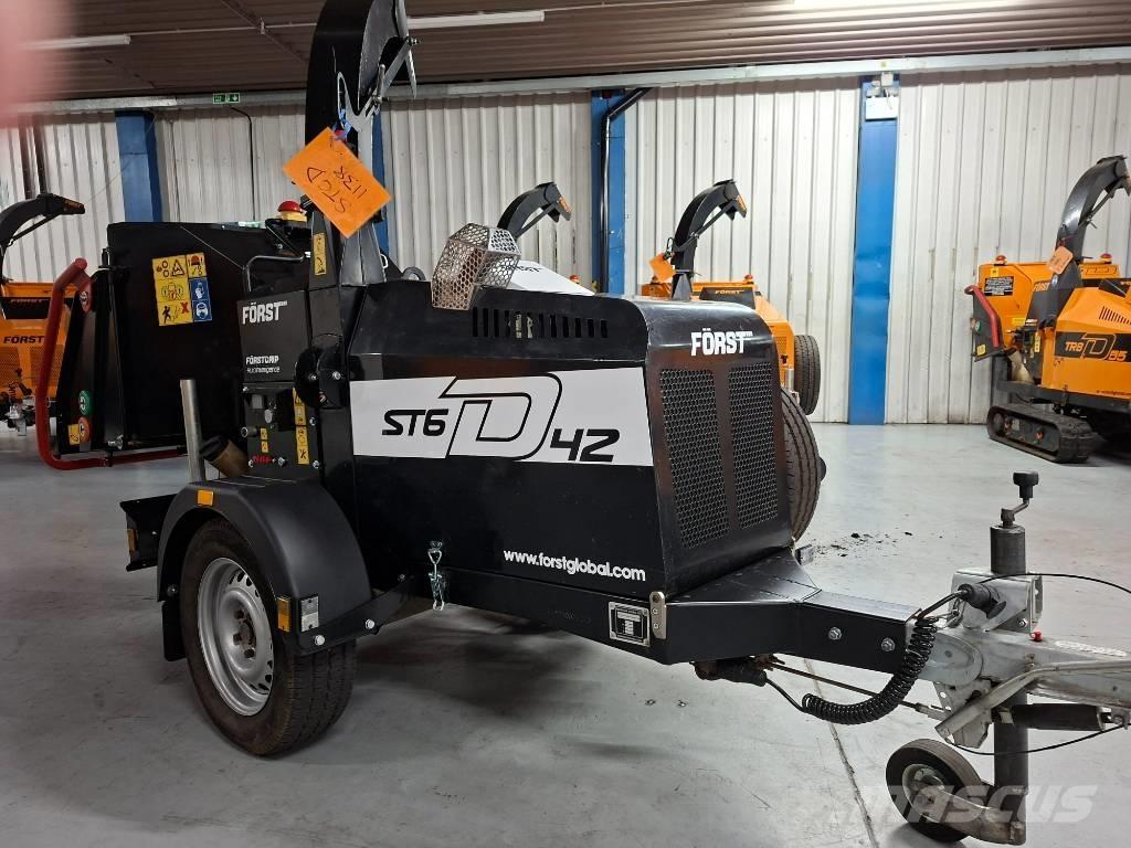 Forst ST6D Holzhäcksler