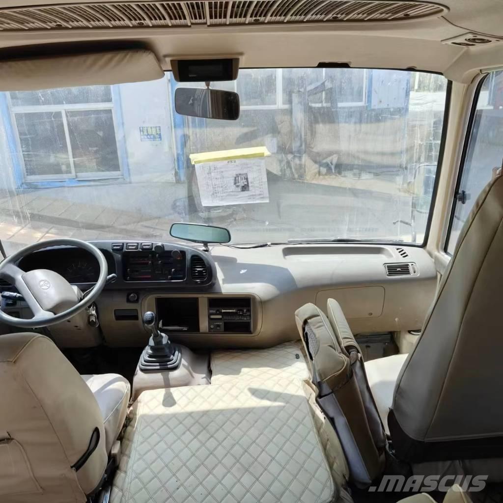 Toyota Coaster Bus Minibusse