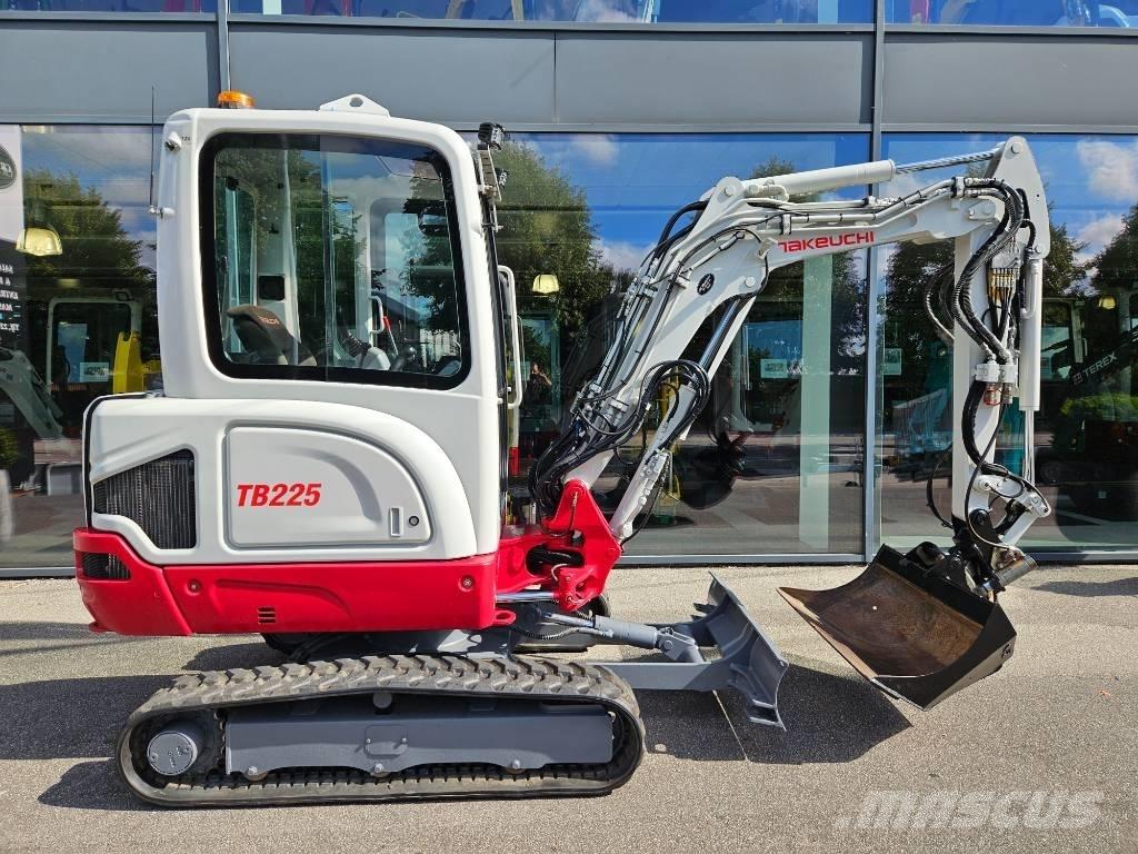 Takeuchi TB 225 Minibagger < 7t