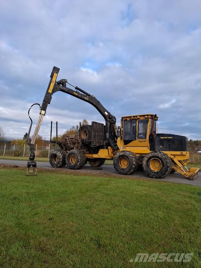 Tigercat 1085 Forwarder