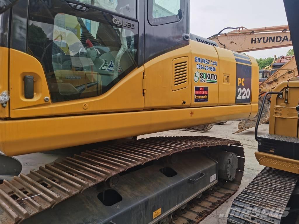 Komatsu PC220-7 Raupenbagger