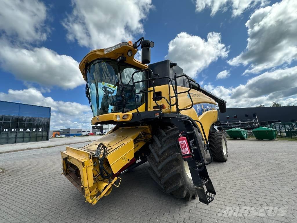 New Holland CX 8080 Mähdrescher