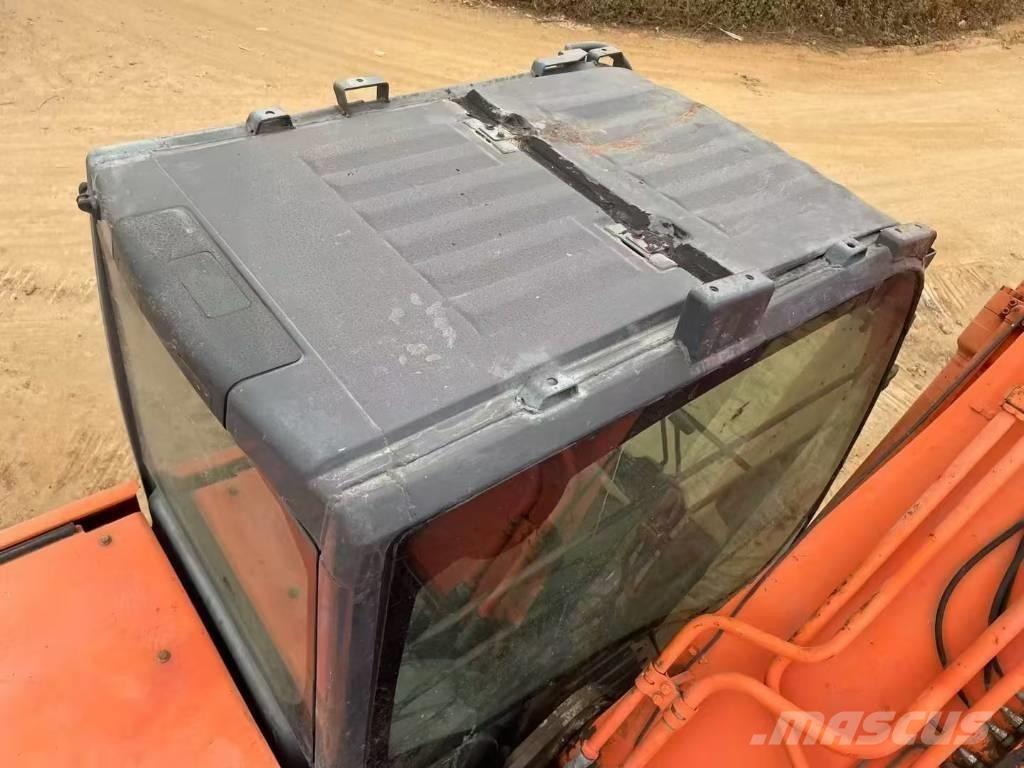 Hitachi ZX 200 Raupenbagger