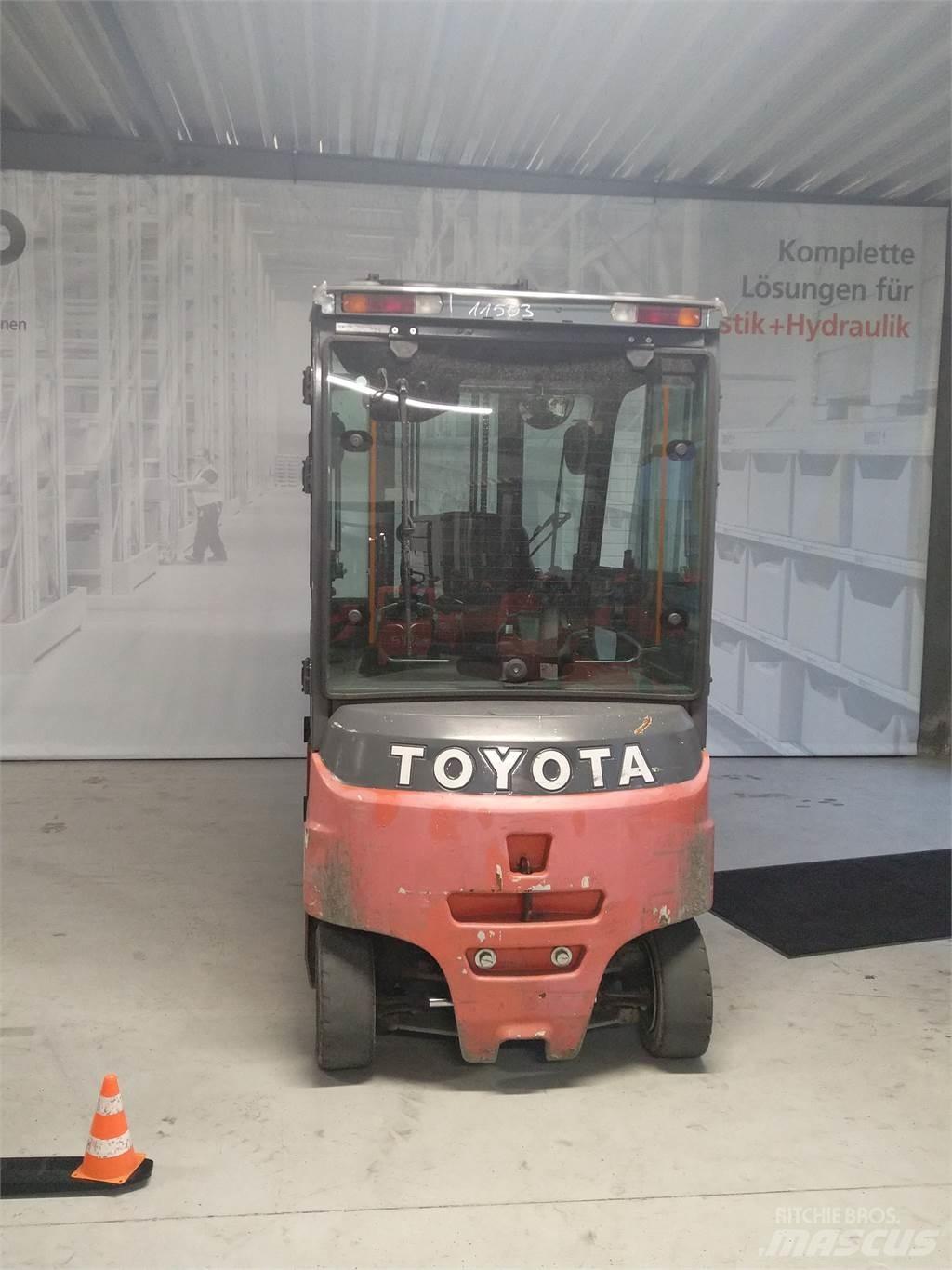 Toyota 8FBMT30 Elektrostapler