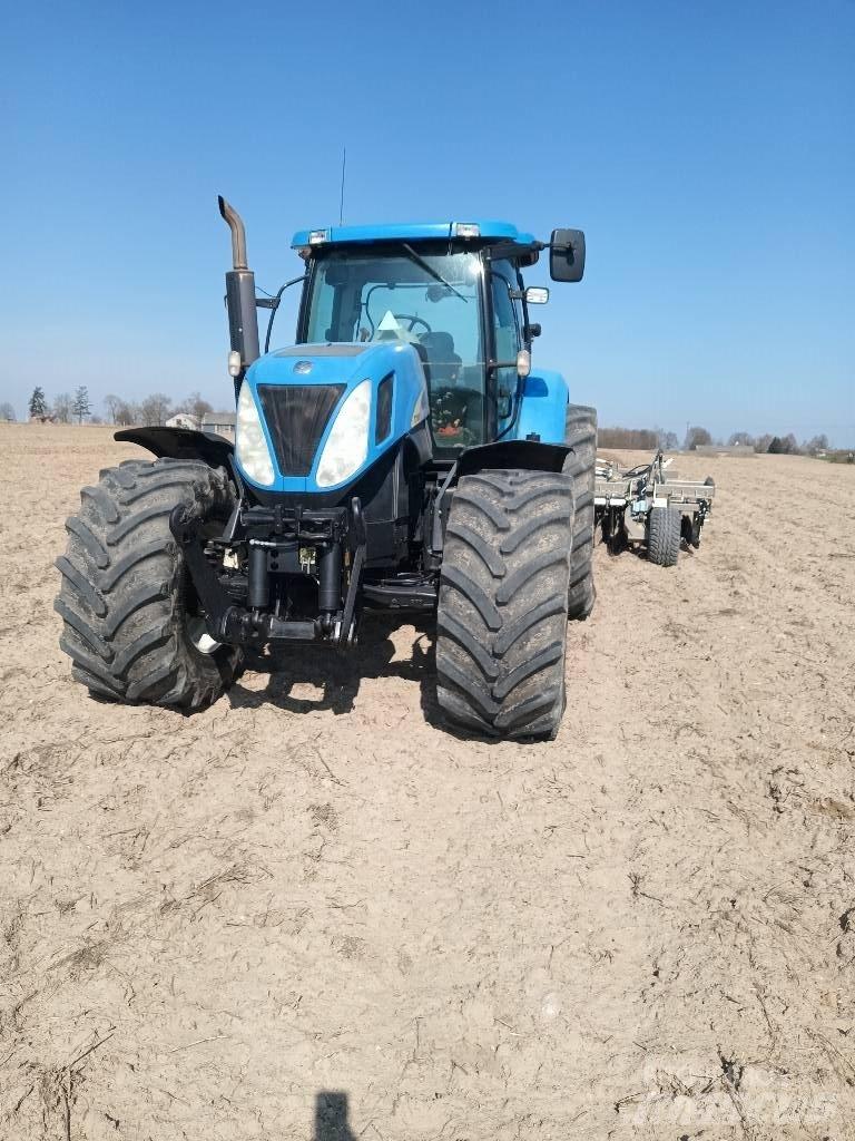 New Holland T 7060 Traktoren