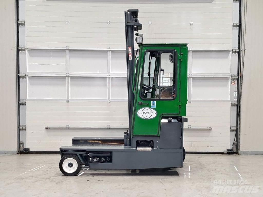 Combilift C3000 Seitenstapler