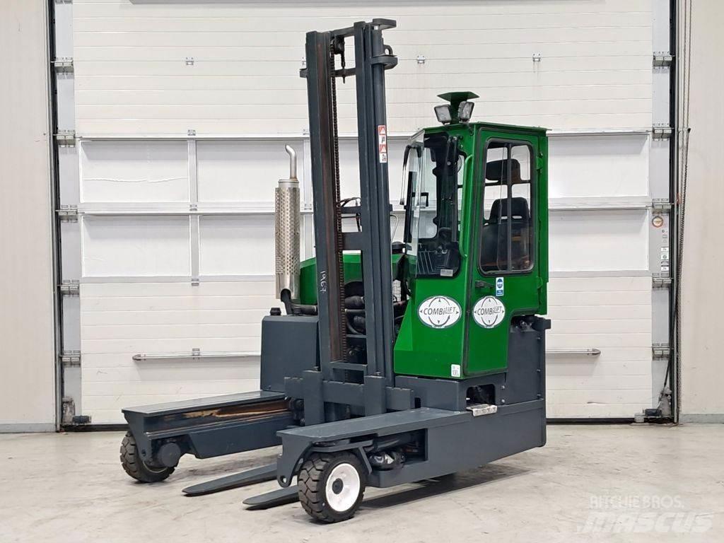 Combilift C3000 Seitenstapler
