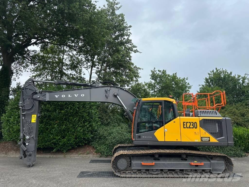 Volvo EC 220 EL Raupenbagger