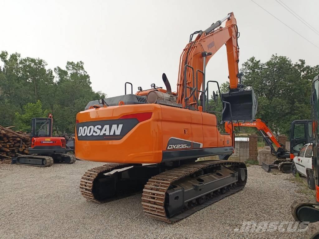 Doosan DX 235 NLC-5 Raupenbagger