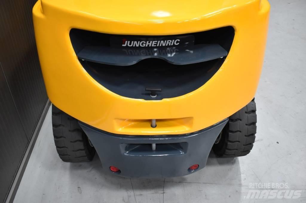 Jungheinrich DFG 550 Dieselstapler