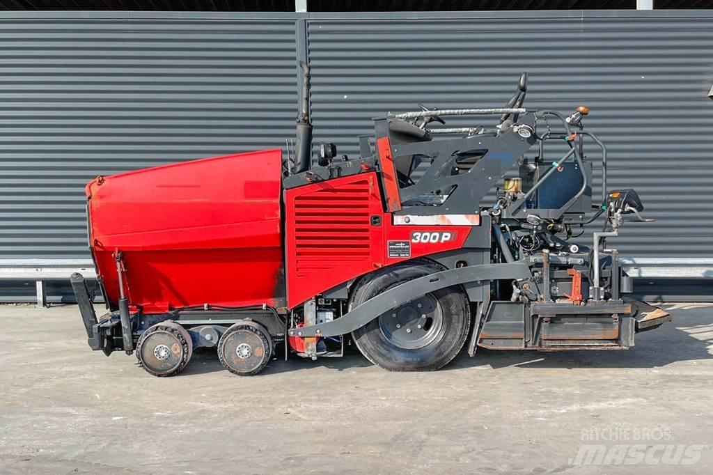 Bomag BF 300 P Strassenfertiger