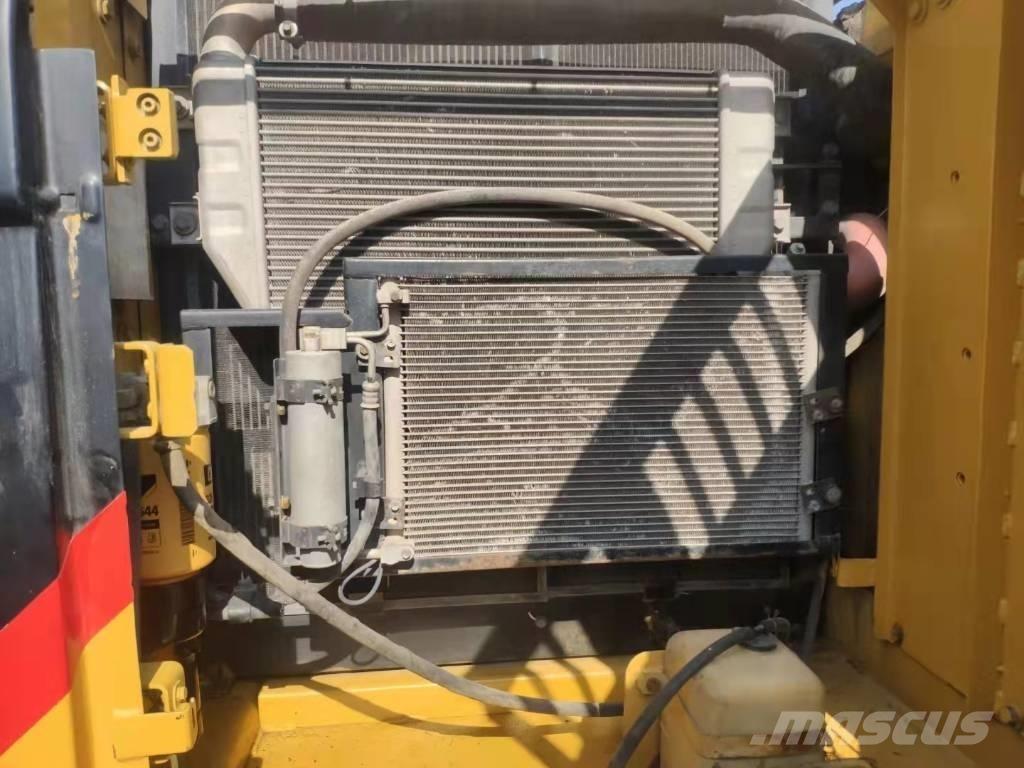 CAT 320 B Raupenbagger