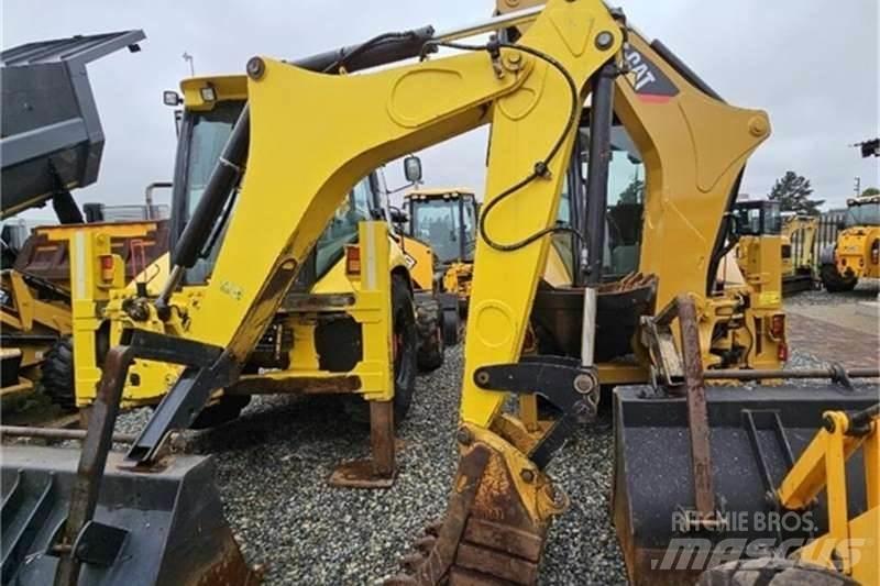 CAT 422E TLB Baggerlader