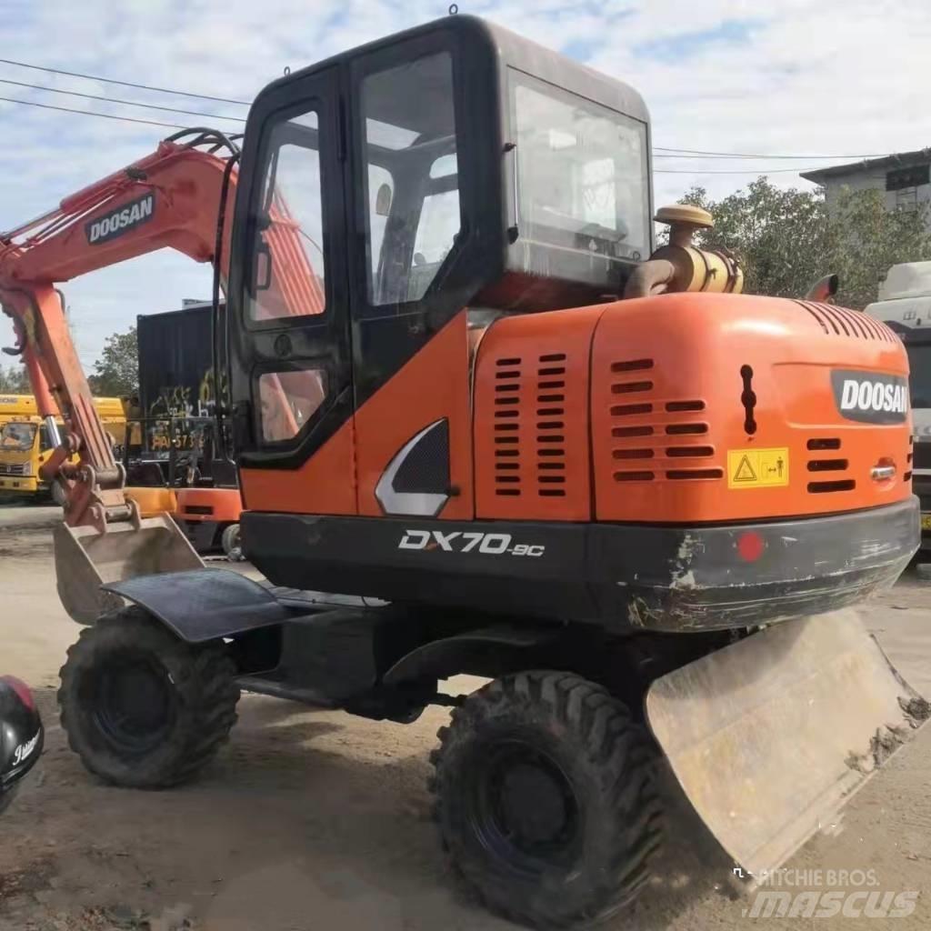 Doosan DX70W-9C Mobilbagger