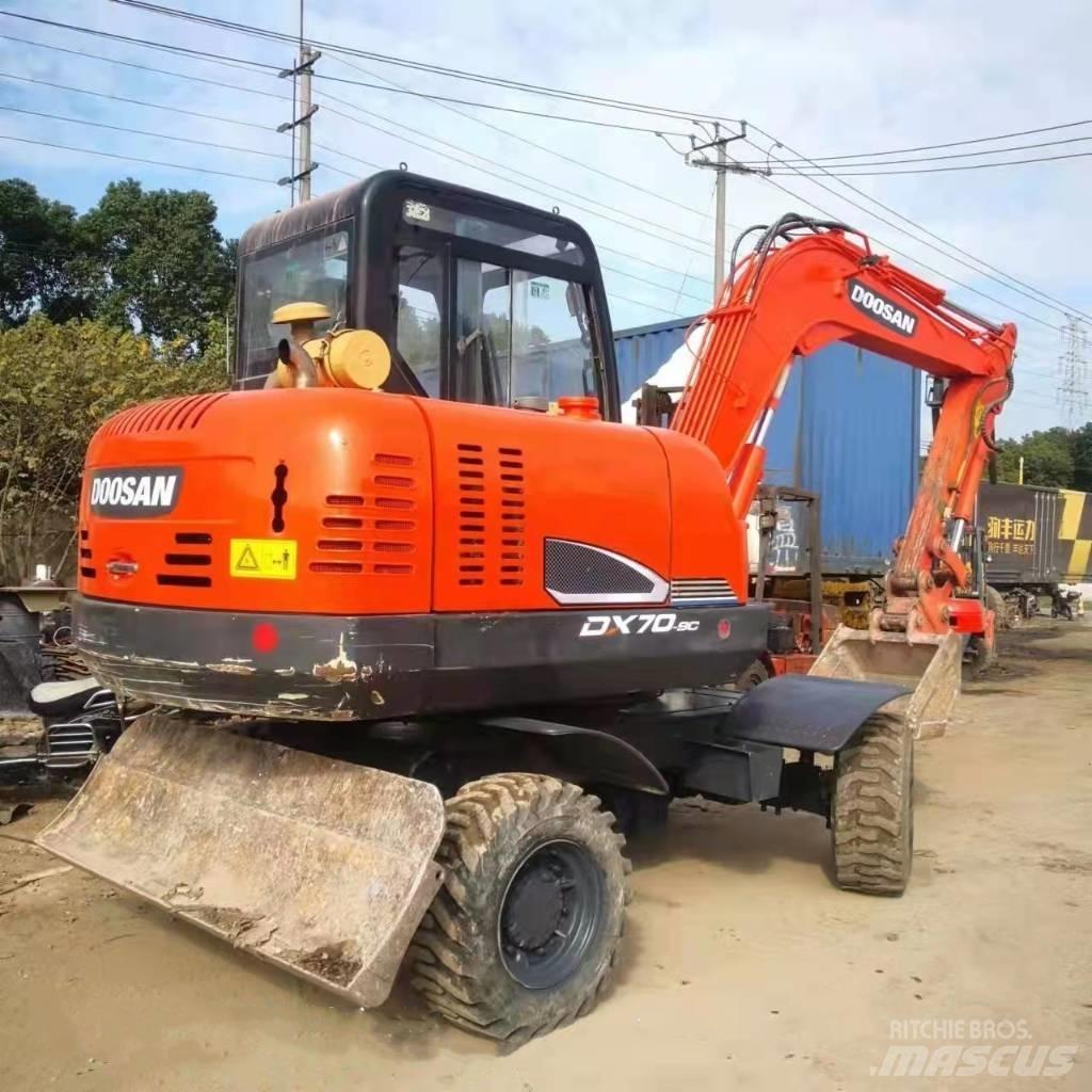 Doosan DX70W-9C Mobilbagger