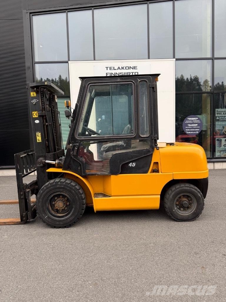 Hangcha CPCD45HW19 Dieselstapler