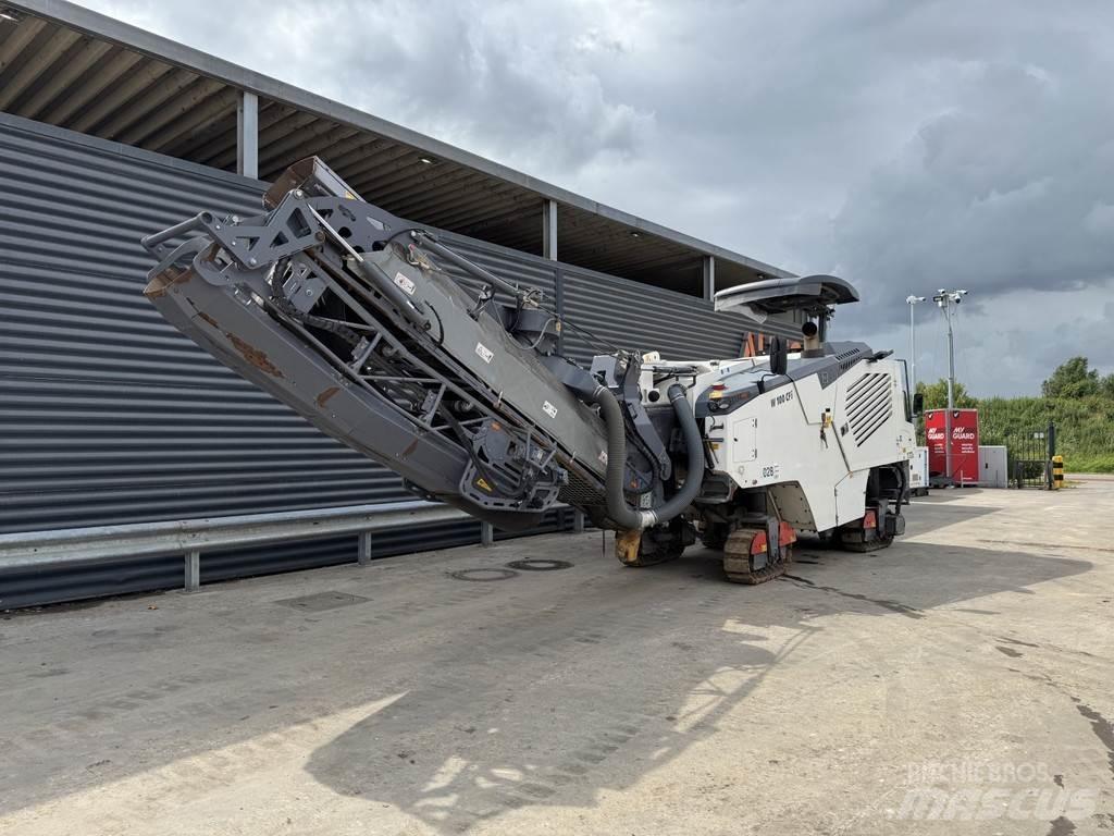 Wirtgen W 100 CFI Asphaltfräsen