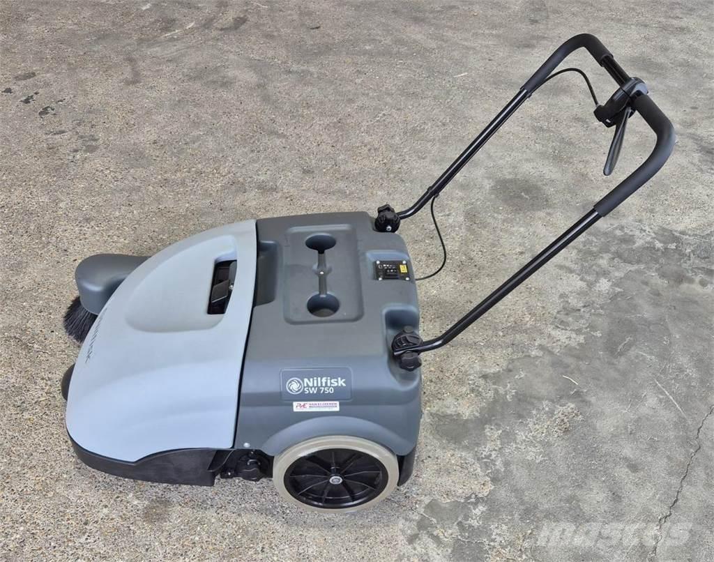 Nilfisk SW 750 Kehrer