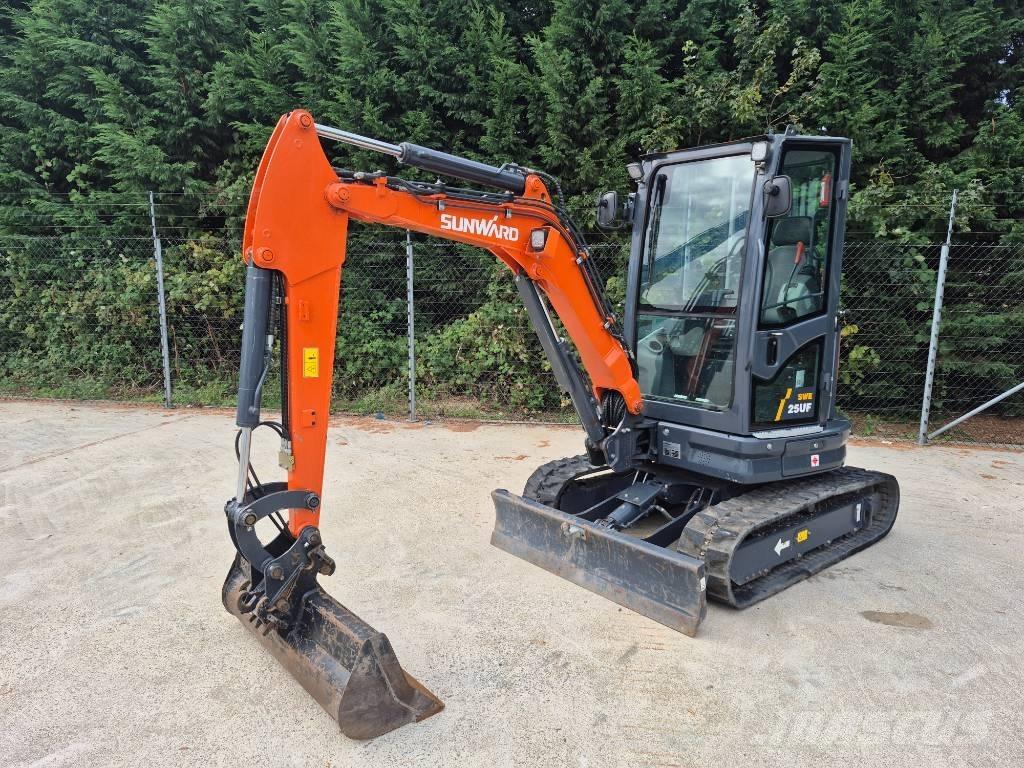 Sunward SWE 25 UF Minibagger < 7t