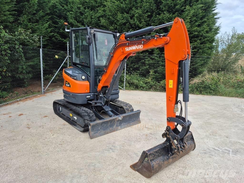 Sunward SWE 25 UF Minibagger < 7t