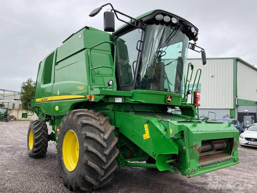 John Deere T 560 Mähdrescher