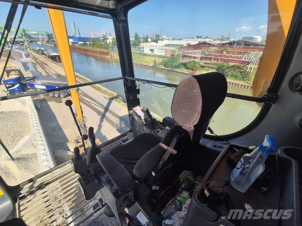 Liebherr LH 150 M Materialumschlag