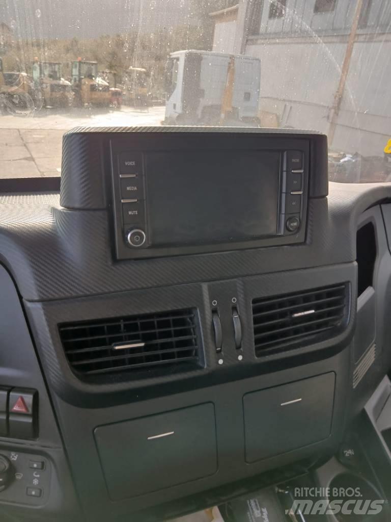 Iveco STRALIS 320S46 Pritschenwagen mit Seilwinde