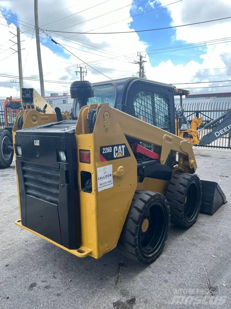 CAT 226 D Kompaktlader