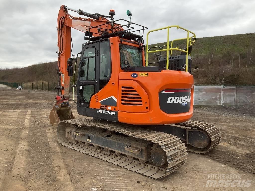 Develon DX140LCR-7 Raupenbagger