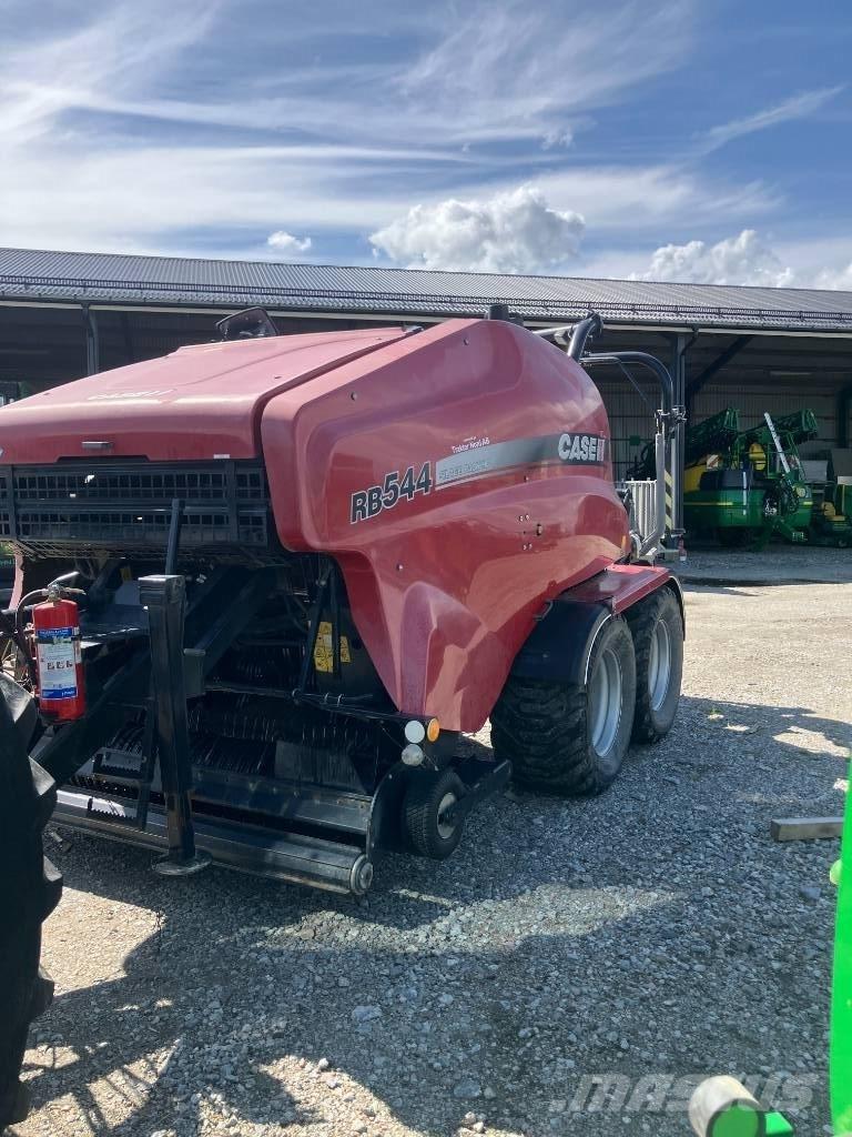 Case IH RB 544 Rundballenpressen