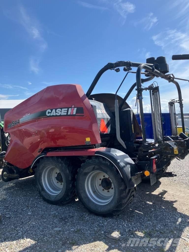 Case IH RB 544 Rundballenpressen