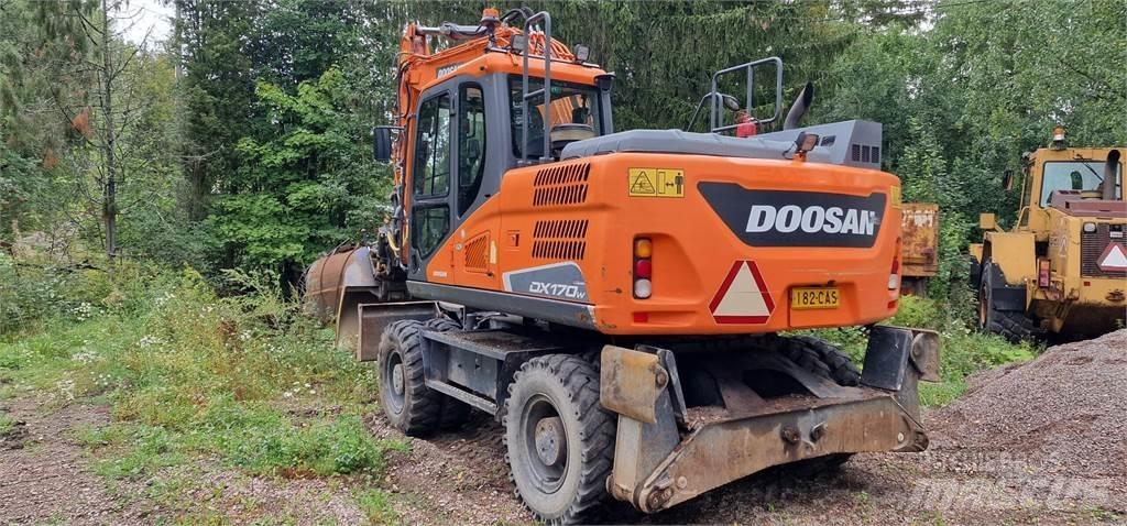 Doosan DX170W Mobilbagger