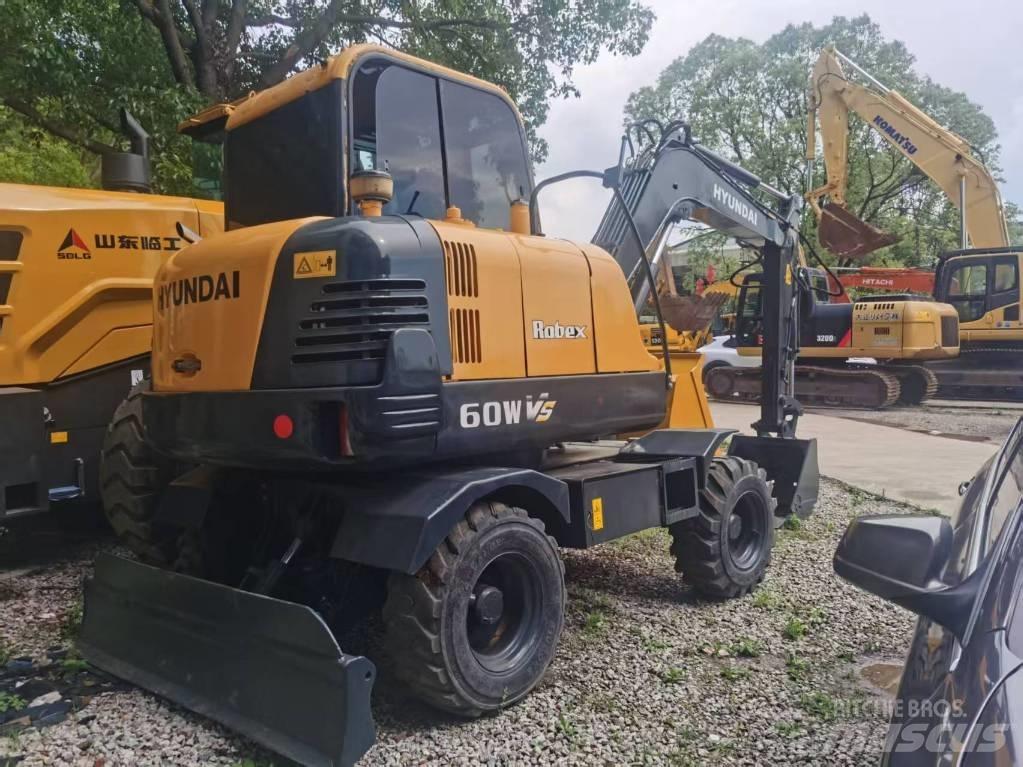 Hyundai r60w Mobilbagger