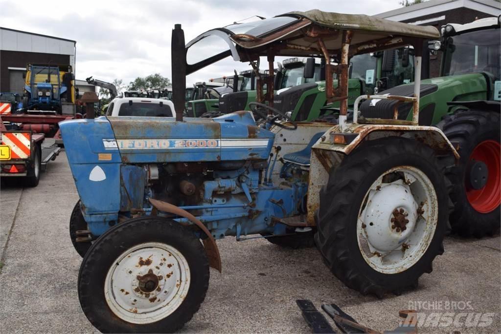 Ford 2000 Traktoren