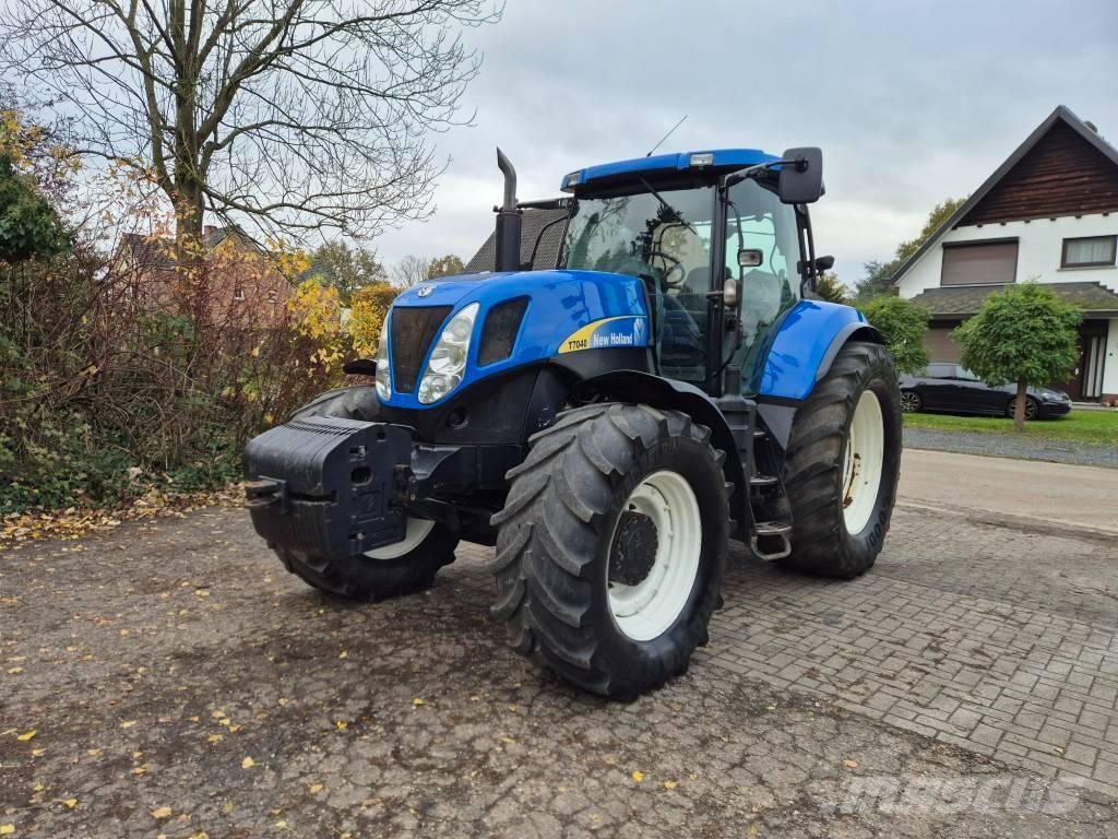 New Holland T 7040 Traktoren