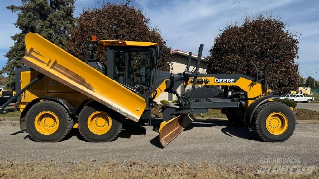 John Deere 872 GP Grader