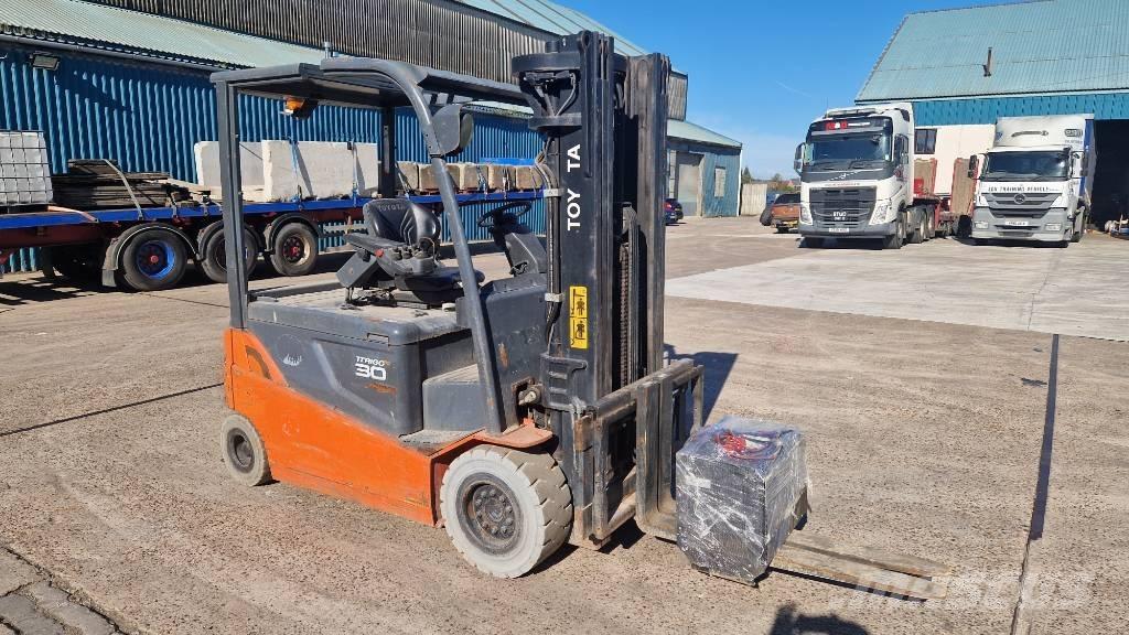 Toyota 8 FBMT 30 Elektrostapler