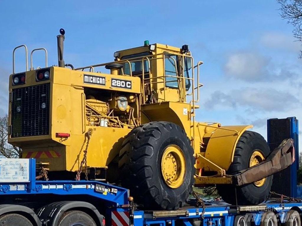 Michigan 280C Raddozer