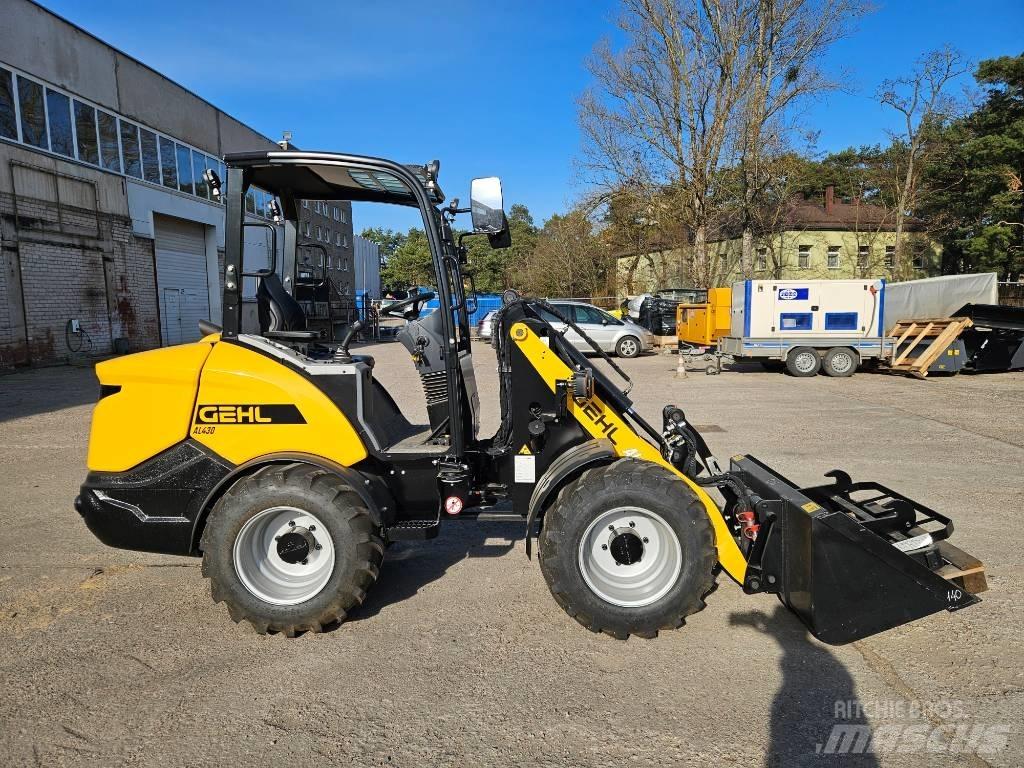 Gehl AL430 Geräteträger
