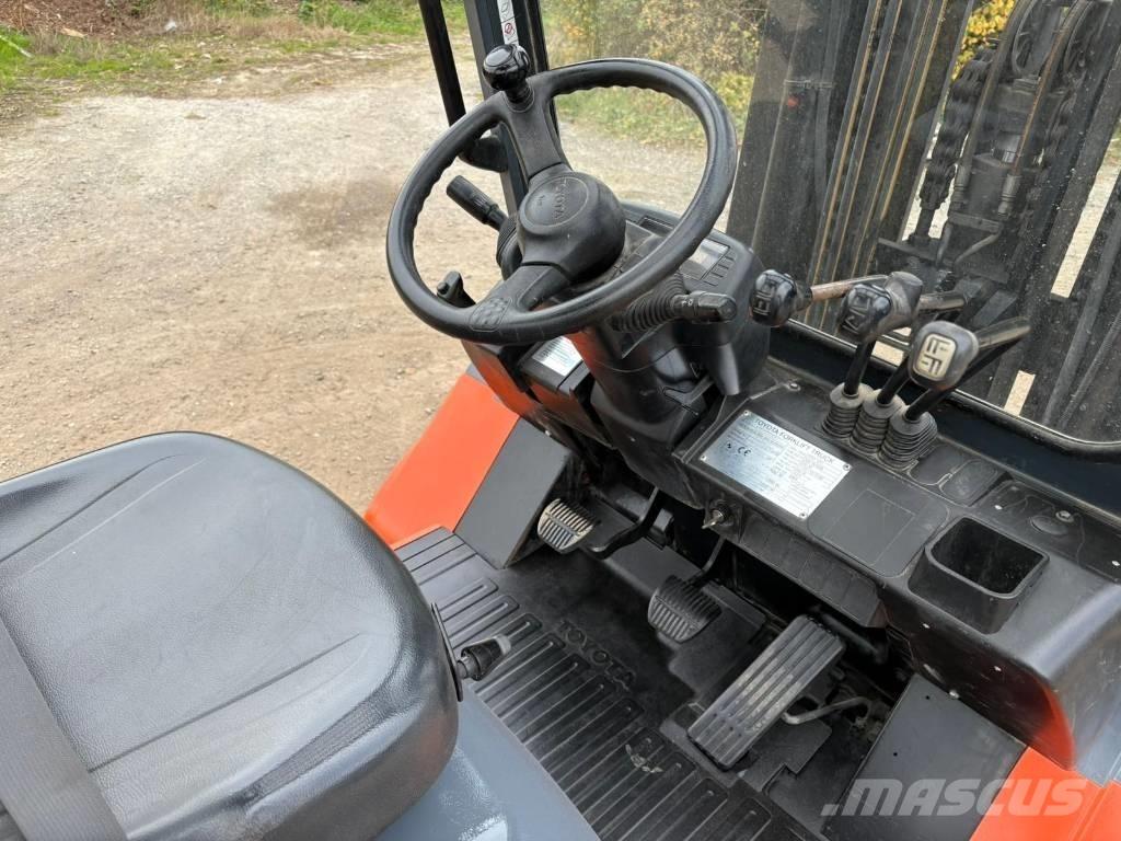 Toyota 7 FDA 50 Dieselstapler