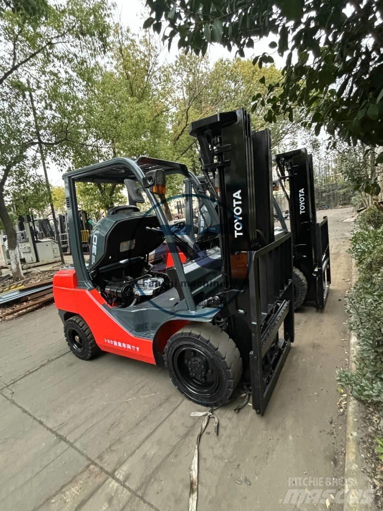 Toyota FDZN 30 Dieselstapler