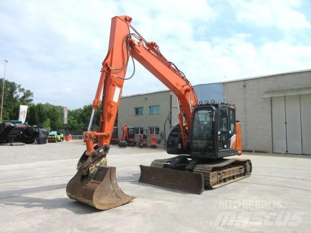 Hitachi ZX 135 US-7 Raupenbagger