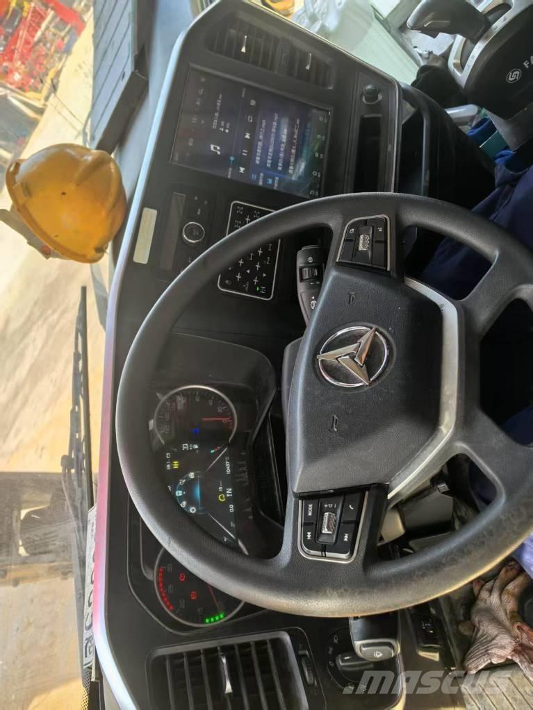 Sany SAC3000C8-8 All-Terrain-Krane