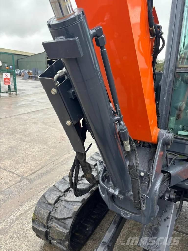 Hitachi ZX55U -6 CLR Minibagger < 7t