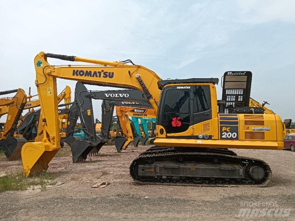 Komatsu PC 200-8 Raupenbagger